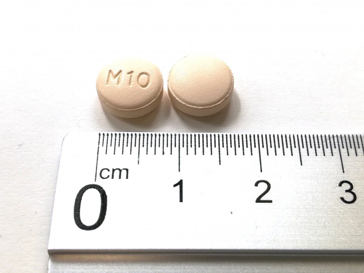 MONTELUKAST NORMON 10 mg COMPRIMIDOS RECUBIERTOS CON PELICULA EFG , 28 comprimidos fotografía de la forma farmacéutica.