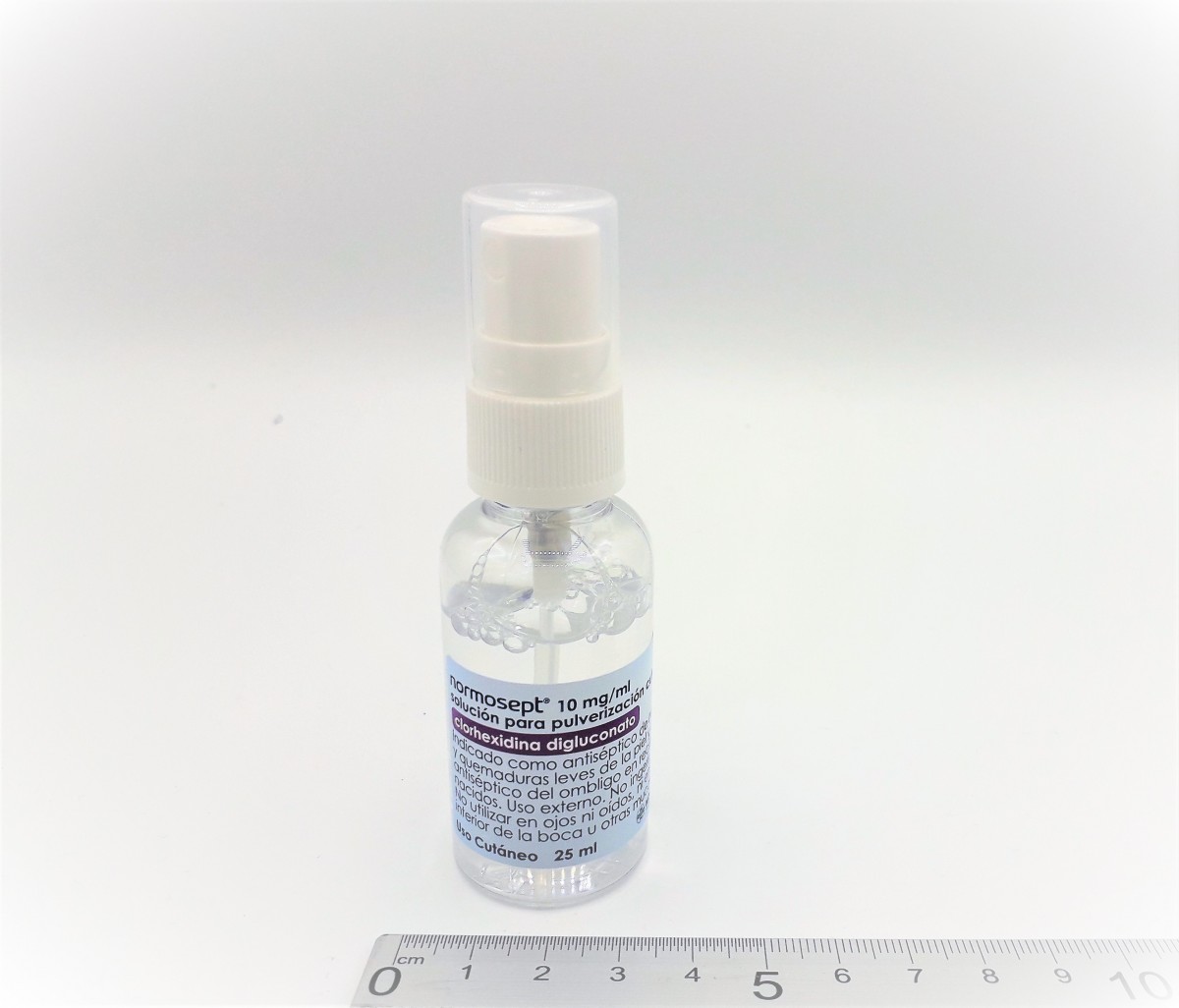 NORMOSEPT 10 MG/ML SOLUCION PARA PULVERIZACION CUTANEA, 1 frasco de 25 ml fotografía de la forma farmacéutica.