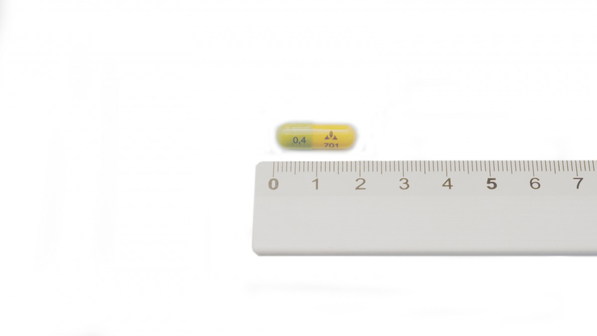 OMNIC 0,4 mg CAPSULAS DE LIBERACION MODIFICADA , 30 cápsulas fotografía de la forma farmacéutica.