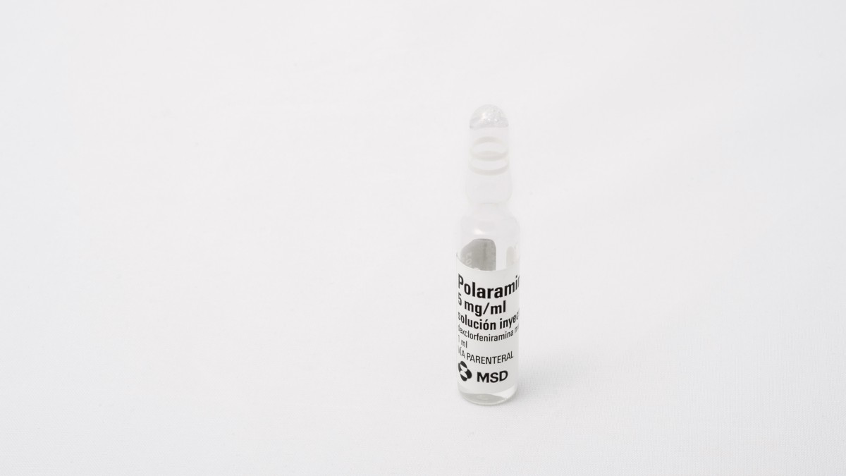 POLARAMINE 5 mg/ml SOLUCION INYECTABLE , 5 ampollas de 1 ml fotografía de la forma farmacéutica.