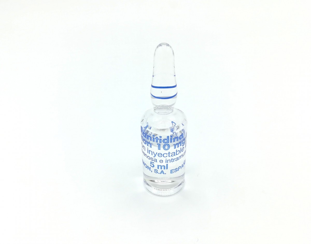 RANITIDINA NORMON 10 MG/ ML SOLUCIÓN INYECTABLE EFG , 100 ampollas de 5 ml fotografía de la forma farmacéutica.