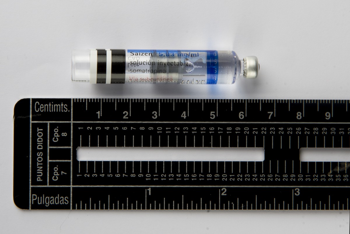 SAIZEN 5,83 MG/ML SOLUCION INYECTABLE EN CARTUCHOS , 5 cartuchos de 1,03 ml (6 mg) fotografía de la forma farmacéutica.
