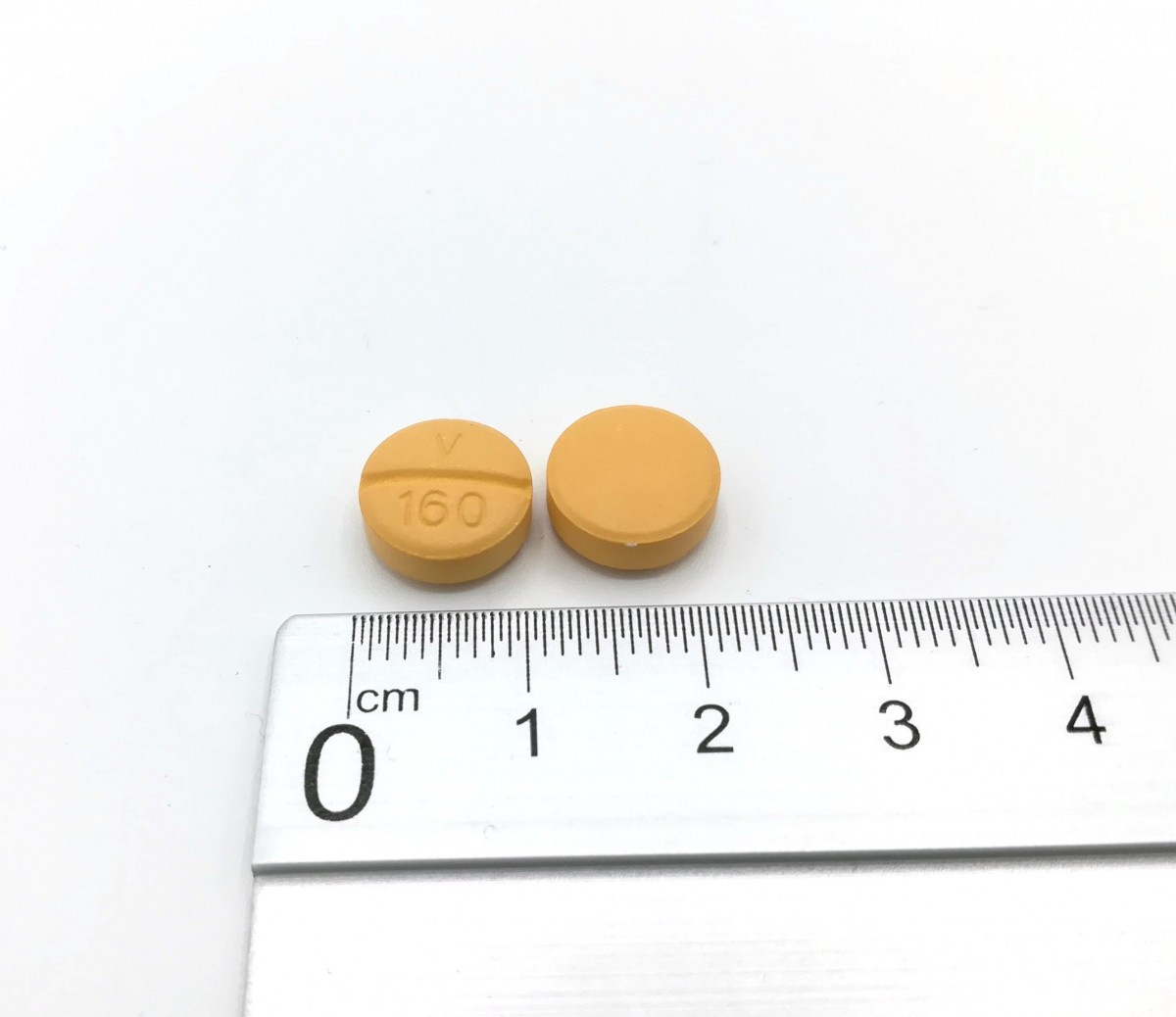 VALSARTAN NORMON 160 mg COMPRIMIDOS RECUBIERTOS CON PELICULA EFG,56 comprimidos fotografía de la forma farmacéutica.