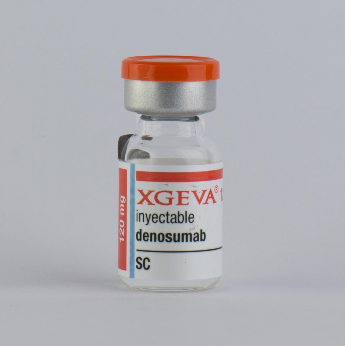 XGEVA 120 mg SOLUCION INYECTABLE , 1 vial de 1,7 ml fotografía de la forma farmacéutica.
