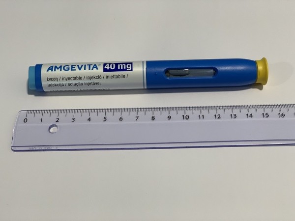 AMGEVITA 40 MG SOLUCION INYECTABLE EN PLUMA PRECARGADA, 2 plumas precargadas de 0,8 ml fotografía de la forma farmacéutica.