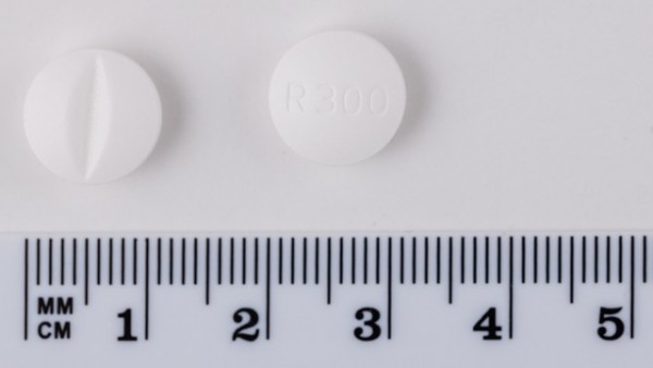 ROXITROMICINA SANDOZ 300 MG COMPRIMIDOS RECUBIERTOS CON PELICULA EFG, 10 comprimidos fotografía de la forma farmacéutica.