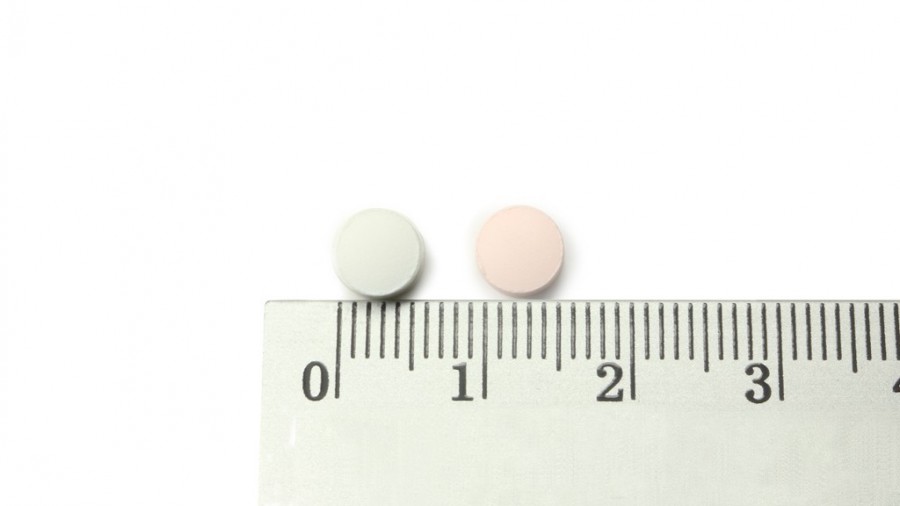 AILYN DIARIO 2 MG/0,03 MG COMPRIMIDOS RECUBIERTOS CON PELICULA EFG 84 comprimidos (21 comprimidos + 7 placebo) x 3 fotografía de la forma farmacéutica.