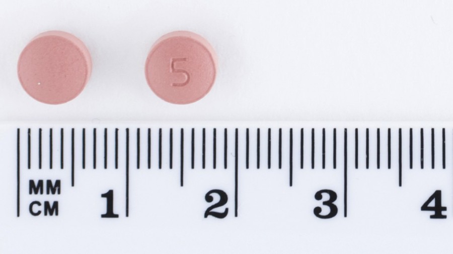 AMBRISENTAN SANDOZ 5 MG COMPRIMIDOS RECUBIERTOS CON PELICULA EFG, 30 comprimidos (Blister PVC/PVDC/Al) fotografía de la forma farmacéutica.