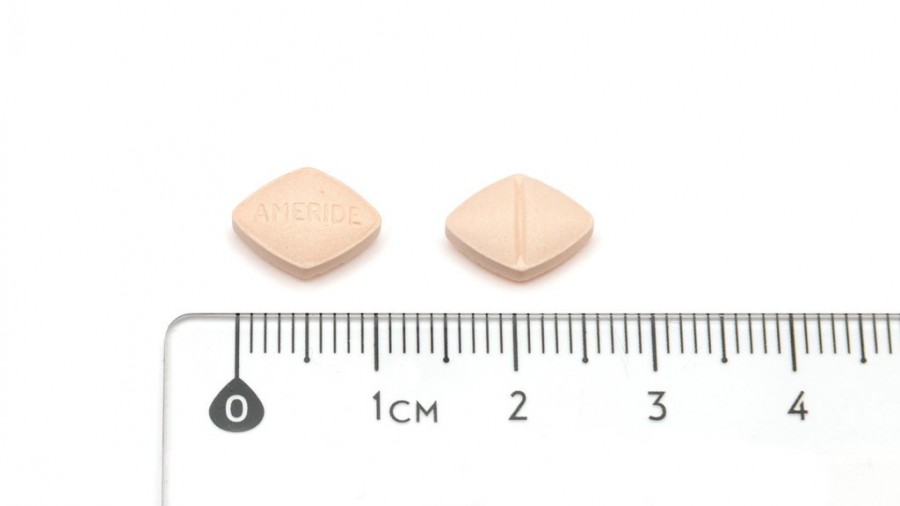 AMERIDE 5 mg/50 mg COMPRIMIDOS, 20 comprimidos fotografía de la forma farmacéutica.