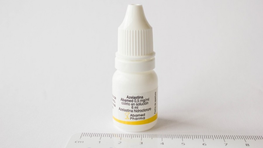 AZELASTINA ABAMED 0,5 MG/ML COLIRIO EN SOLUCION, 1 frasco de 6 ml fotografía de la forma farmacéutica.