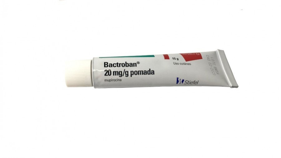 BACTROBAN 20 mg/g pomada , 1 tubo de 30 g fotografía de la forma farmacéutica.