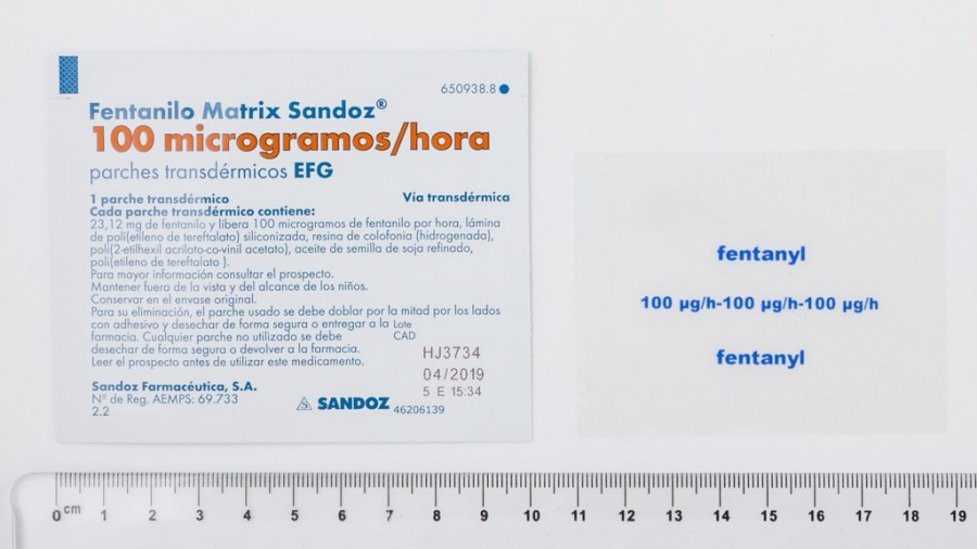 FENTANILO MATRIX SANDOZ 100 microgramos/HORA PARCHES TRANSDERMICOS EFG, 5 parches fotografía de la forma farmacéutica.
