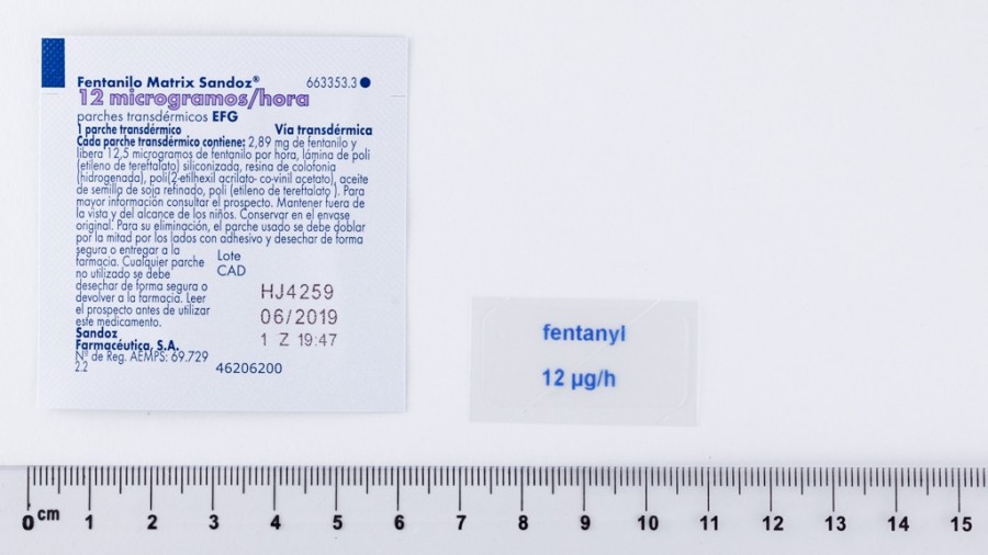 FENTANILO MATRIX SANDOZ 12 microgramos/HORA PARCHES TRANSDERMICOS EFG, 5 parches fotografía de la forma farmacéutica.
