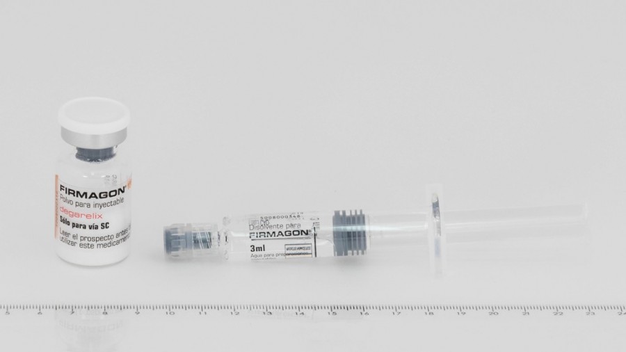 FIRMAGON 120 mg POLVO Y DISOLVENTE PARA SOLUCION INYECTABLE, 2 viales + 2 jeringas precargadas de disolvente fotografía de la forma farmacéutica.