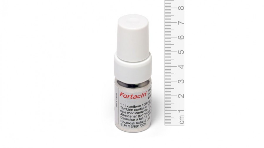 FORTACIN 150 MG/ML + 50 MG/ML SOLUCION PARA PULVERIZACION CUTANEA, 1 aerosol de 5,0 ml fotografía de la forma farmacéutica.