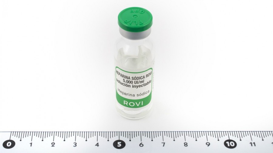 HEPARINA SODICA ROVI 5000 UI/ml SOLUCION INYECTABLE ,  100 viales de 5 ml fotografía de la forma farmacéutica.