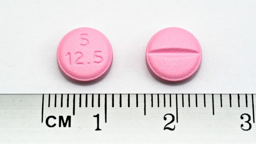 LOBIVON PLUS 5 mg/12,5 mg COMPRIMIDOS RECUBIERTOS CON PELICULA, 28 comprimidos fotografía de la forma farmacéutica.
