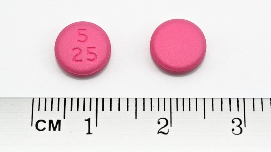 LOBIVON PLUS 5 mg/25 mg COMPRIMIDOS RECUBIERTOS CON PELICULA, 28 comprimidos fotografía de la forma farmacéutica.