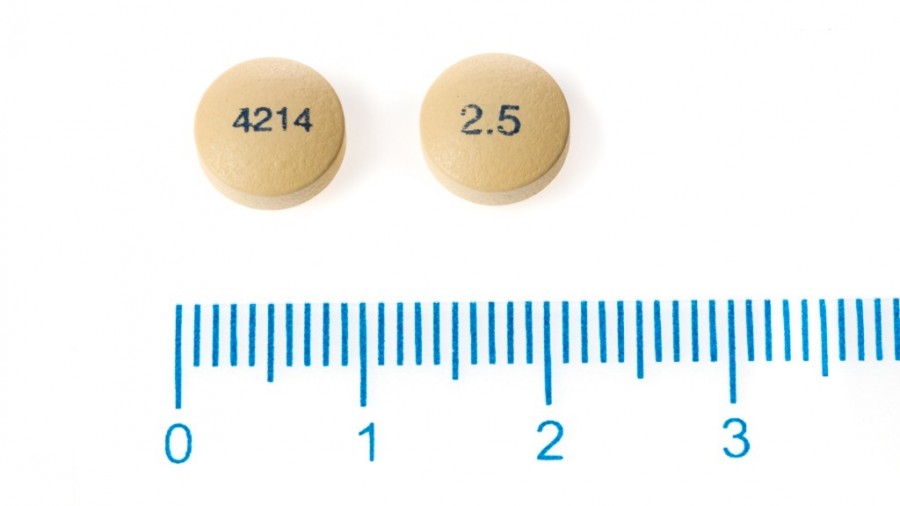 ONGLYZA 2,5 MG COMPRIMIDOS RECUBIERTOS CON PELICULA , 28 comprimidos fotografía de la forma farmacéutica.
