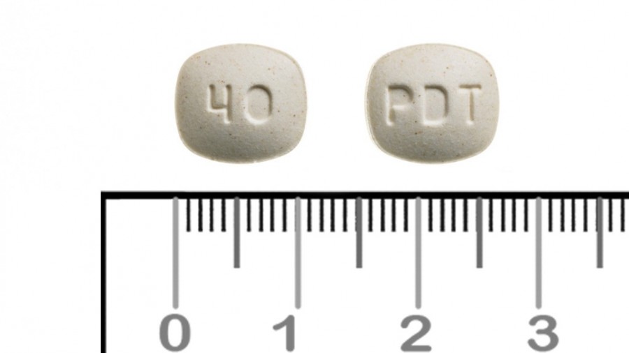 PRAVASTATINA CINFAMED 40 mg COMPRIMIDOS EFG, 28 comprimidos fotografía de la forma farmacéutica.