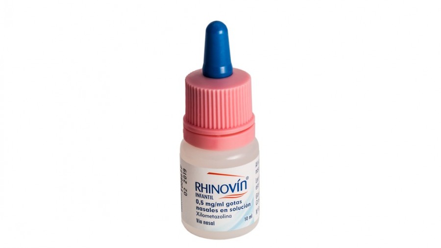 RHINOVÍN KIDS 0,5 MG/ML GOTAS NASALES EN SOLUCIÓN, 1 frasco de 10 ml fotografía de la forma farmacéutica.