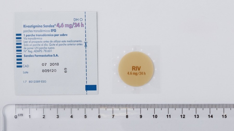 RIVASTIGMINA SANDOZ 4,6 MG/24 H PARCHES TRANSDERMICOS EFG , 60 parches fotografía de la forma farmacéutica.
