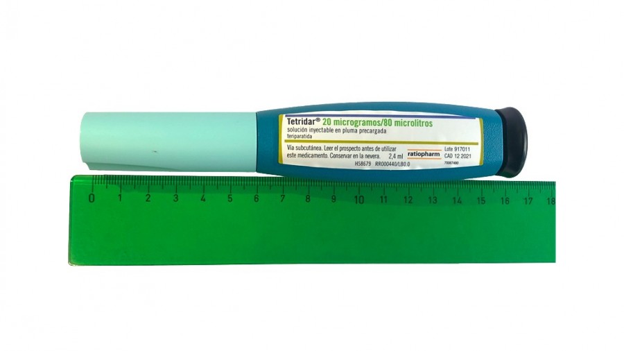 TETRIDAR 20 MICROGRAMOS/80 MICROLITROS SOLUCION INYECTABLE EN PLUMA PRECARGADA 1 pluma precargada de 2,4 ml fotografía de la forma farmacéutica.