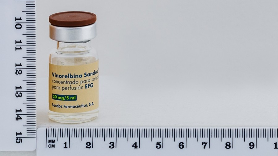 VINORELBINA SANDOZ 10 mg/ml CONCENTRADO PARA SOLUCION PARA PERFUSION EFG, 1 vial de 5 ml fotografía de la forma farmacéutica.