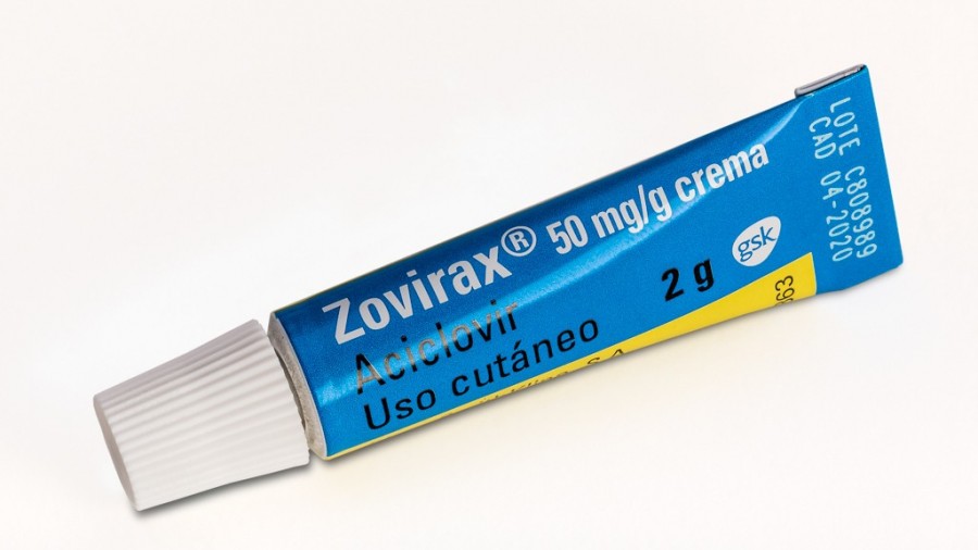 ZOVIRAX 50 mg/g CREMA ,1 tubo de 10 g fotografía de la forma farmacéutica.